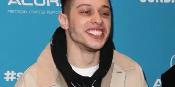 Pete Davidson rrëfen momentin që i ndryshoi jetën: Nëna ime kishte frikë çdo ditë se do të vdisja
