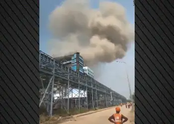 Shpërthim i fuqishëm në termocentral në Indi, të paktën 10 viktima dhe dhjetëra të plagosur