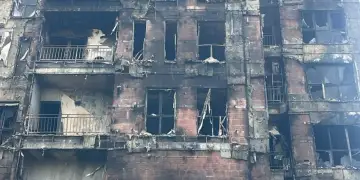 Zjarri në pallatin në Tiranë/ Pranga katër personave, shpallet në kërkim administratori i firmës
