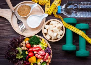 Ekspertët: kombinimi i dietës dhe ushtrimeve kërkon kujdes!