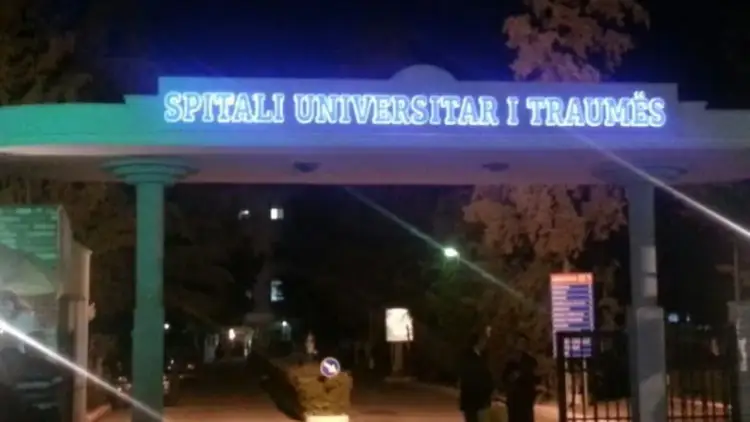 E RËNDË! Ishte goditur aksidentalisht nga motra teksa luanin, ndërron jetë në spitalin e Traumës 4-vjeçari