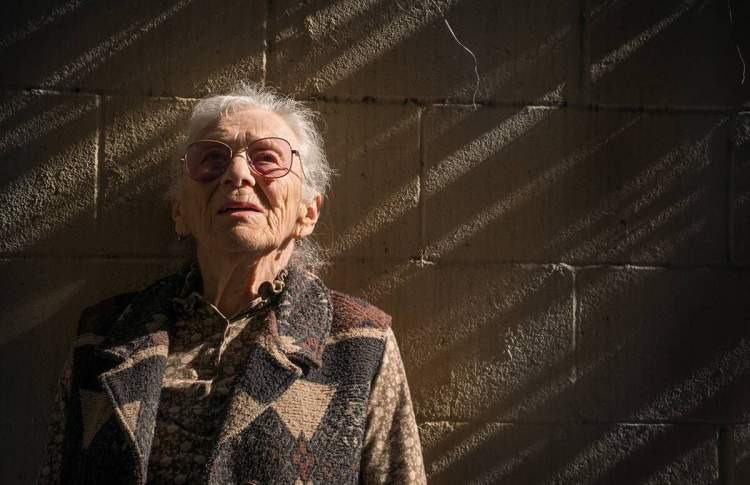 Rënia e qelizave T: arsyeja pse imuniteti dobësohet me kalimin e viteve