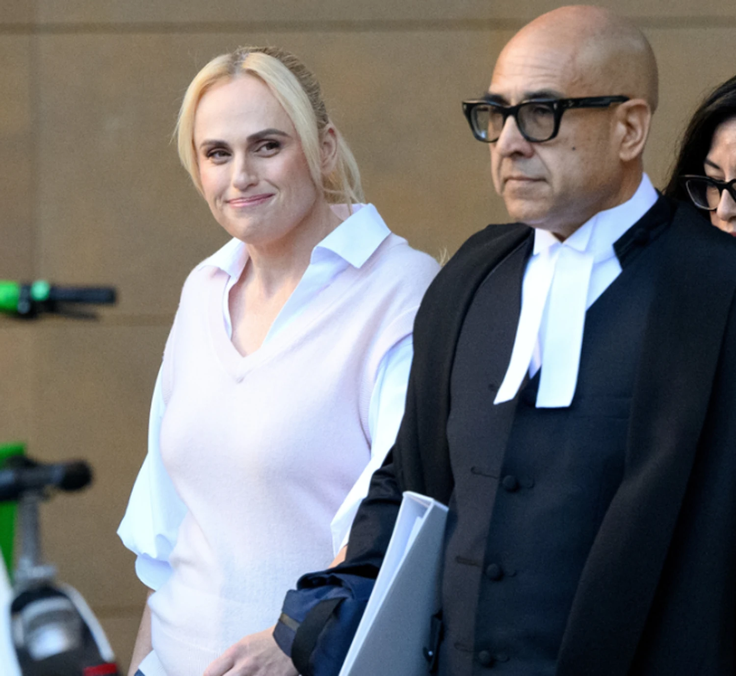 Akuza për ngacmim seksual dhe shpifje, Rebel Wilson në betejë ligjore