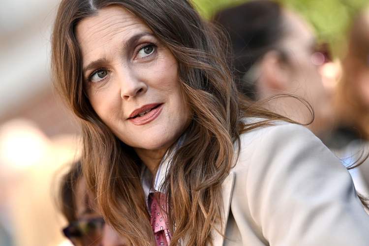 “Nuk jam më si më parë”/ Drew Barrymore flet për trupin e saj pas dy operacioneve