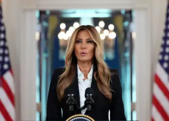 Melania Trump shpërthen ndaj akuzave për Epstein: Mjaft më me shpifje!