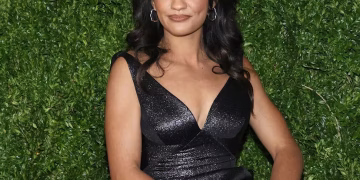 Ankesa tronditëse e yllit të Wicked: Më mohuan hipjen në aeroplan sepse kam një aftësi të kufizuar