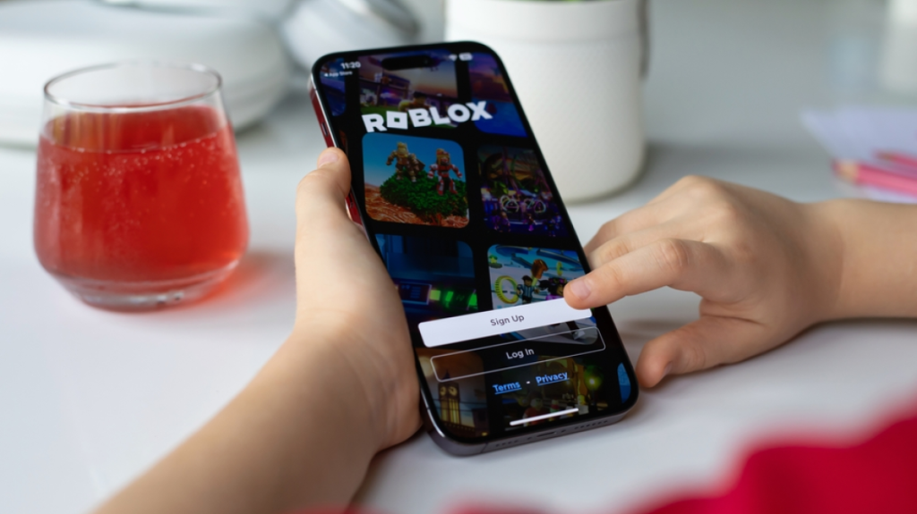Australi/ Roblox dhe Minecraft nën presion: Kërkohen masa konkrete për mbrojtjen e fëmijëve