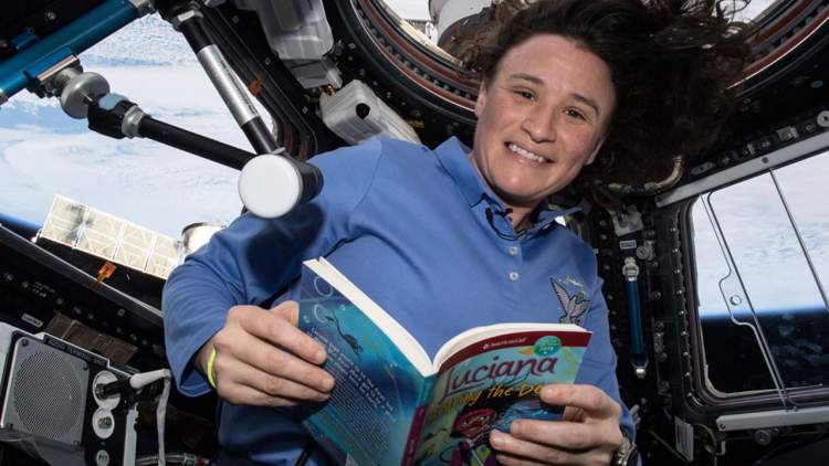 Çfarë lexojnë astronautët kur janë në një mision hapësinor?