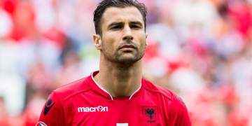 Studentët shqiptarë në Shkup sërish në protestë për gjuhën, Lorik Cana u del në krah