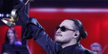 Gjysmëfinalja e dytë e Eurovision, sot performon Shqipëria! Alis Kallaçi interpreton këngën ‘Nân’ i 13-ti