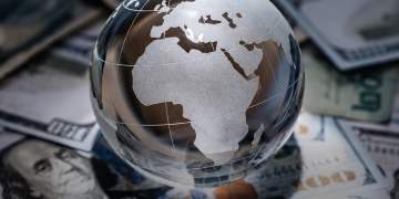 Borxhi global arrin nivel rekord, afro 353 trilionë dollarë