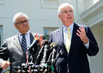 Ndërron jetë në moshën 86-vjeçare ish-kongresmeni amerikan Barney Frank