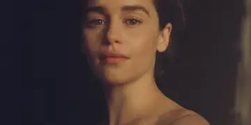 Emilia Clarke zbulon se ka ngrirë vezët pas problemeve të rënda shëndetësore