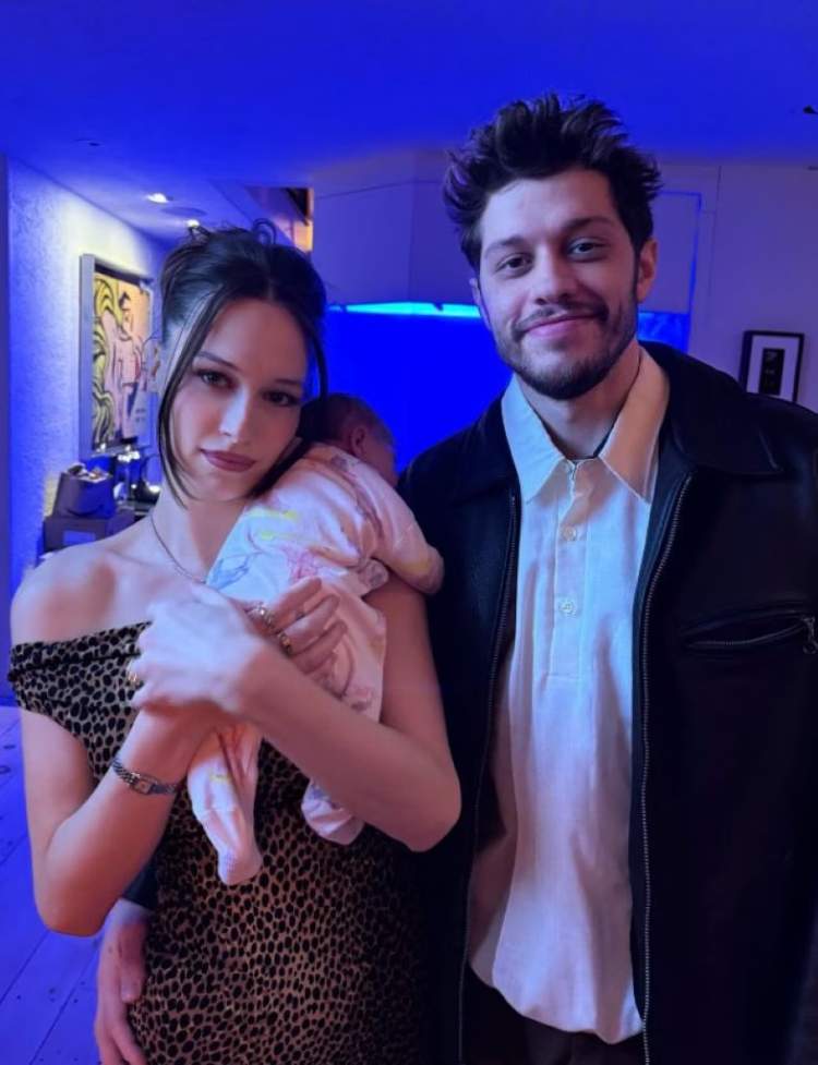Pas ndarjes nga Pete Davidson, Elsie Hewitt shpërthen në rrjete sociale: Po e rris vajzën vetë