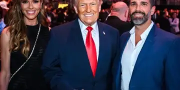 Donald Trump mungon në dasmën e djalit: Detyrat shtetërore më mbajnë në Washington