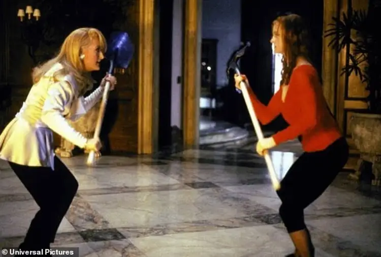Meryl Streep zbulon tensionet me Goldie Hawn në xhirimet e “Death Becomes Her”