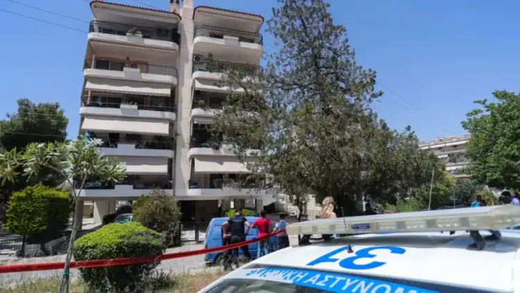 Vetëhidhen nga tarraca dy adoleshente në Athinë, dyshohet presioni i provimeve të maturës