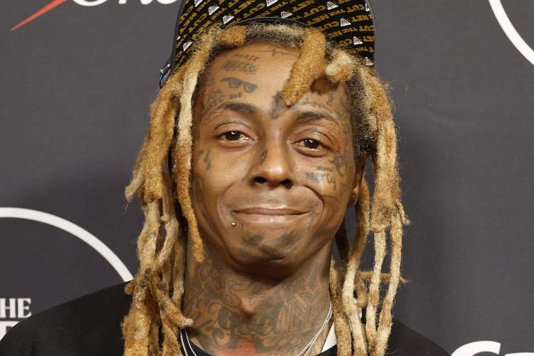 Lil Wayne i jep fund beqarisë? Reperi amerikan fejohet në fshehtësi larg syrit të publikut
