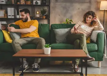 10 shenja që po humbet shkëndija në një lidhje, a mund të rindërtohet?