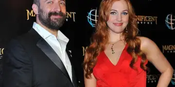 Ribashkimi që po “trazon” fansat: Halit Ergenç dhe Meryem Uzerli sërish bashkë pas 15 vitesh