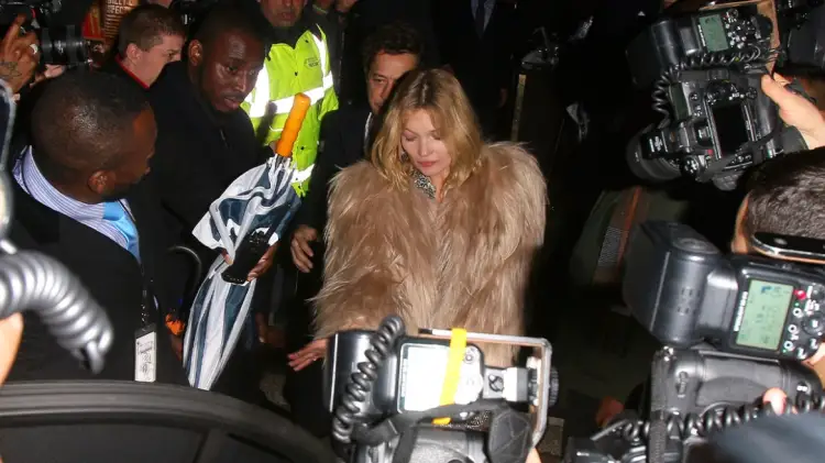 “E kuptova që kisha disa sekonda”/ Si u shkrep fotografia më ikonike e Kate Moss dhe pse keqkuptohet