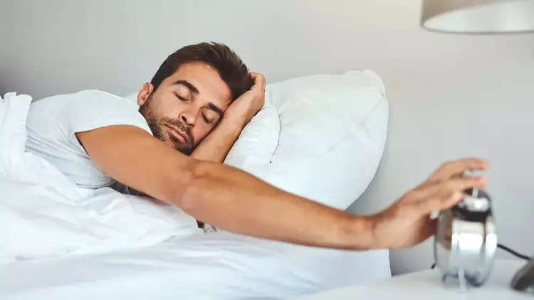 A janë vërtet më të fituar ata që zgjohen në 5 të mëngjesit? Shkenca jep përgjigjen