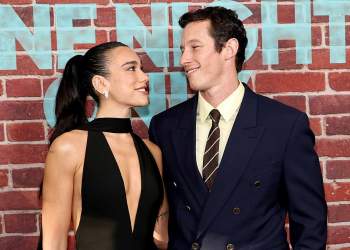 “Do të doja të krijoja një familje dhe të rrisja fëmijë”/ Callum Turner flet për të ardhmen me Dua Lipën dhe gjithçka është kaq cute